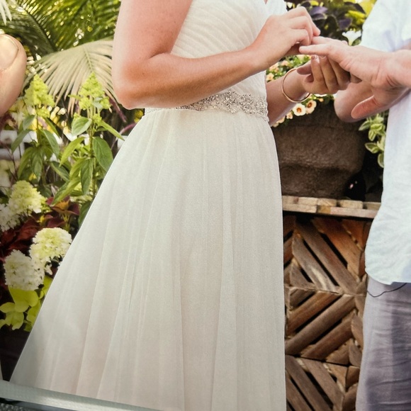 Tulle Morilee Wedding dress with beaded belt detail, sweetheart neckline size 8! - Picture 4 of 8